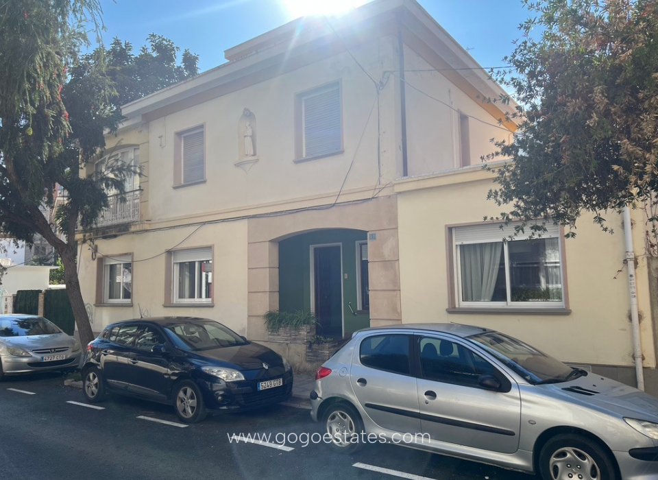 Resale - House - Detached Villa - Dénia - Denia Centro