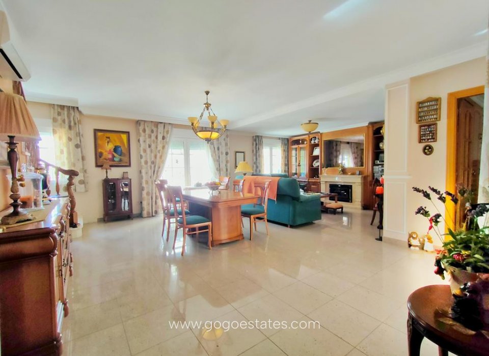 Resale - House - Detached Villa - Dénia - Denia Centro