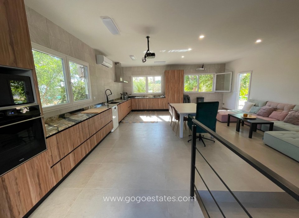 Resale - House - Detached Villa - Elche - Elche Centro