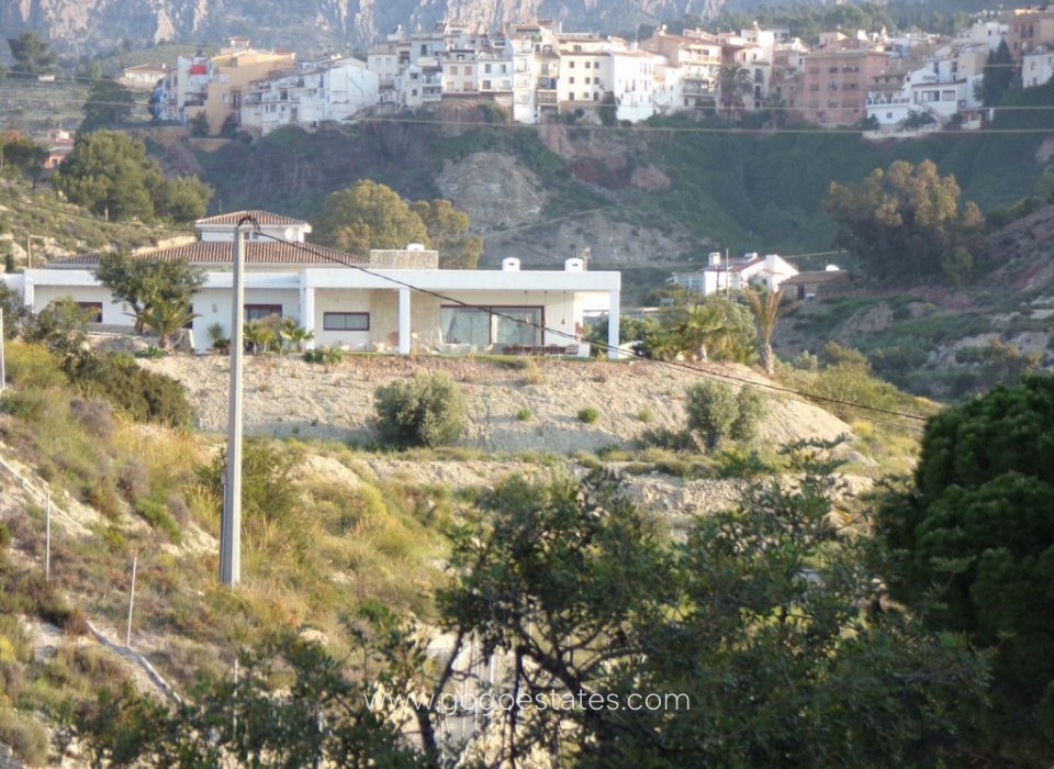 Resale - House - Detached Villa - Finestrat