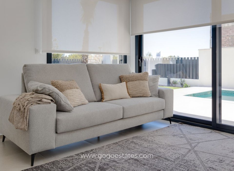 Resale - House - Detached Villa - Finestrat