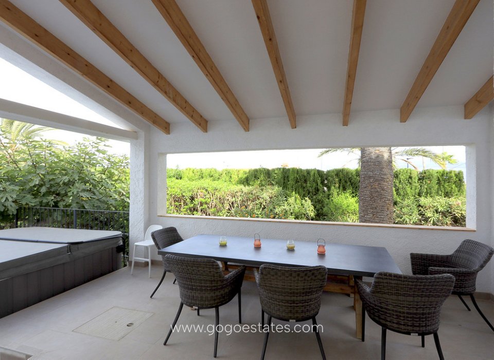 Resale - House - Detached Villa - l'Alfas del Pi - Albir