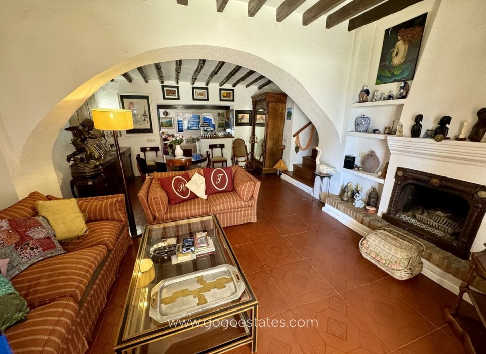 Resale - House - Detached Villa - Mizala