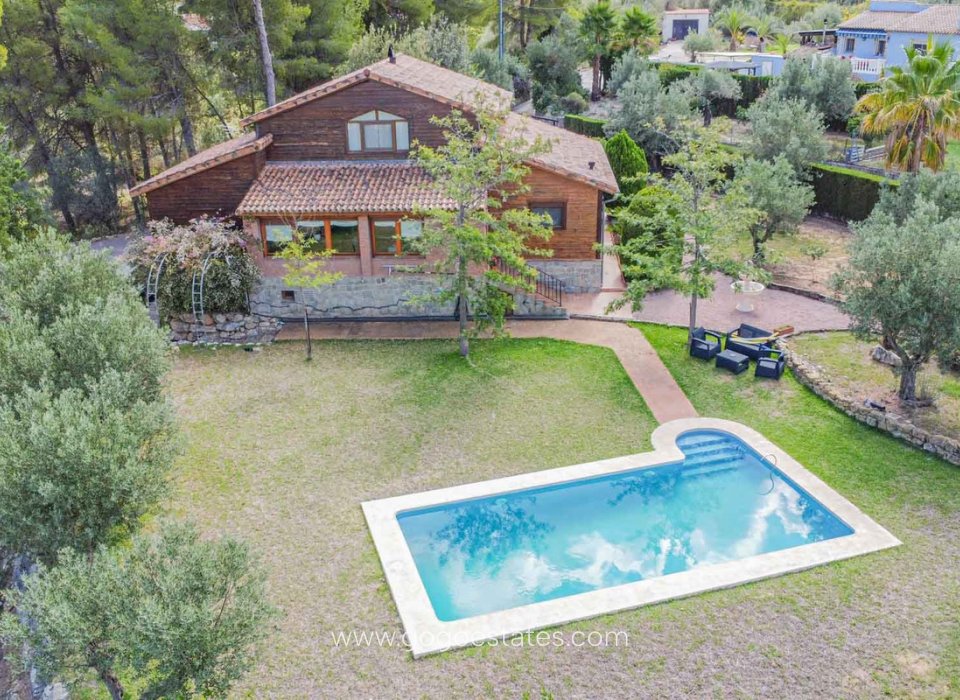 Resale - House - Detached Villa - Orba - Orba Centro