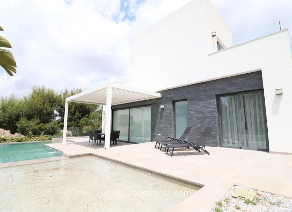 Resale - House - Detached Villa - Orihuela - Campoamor