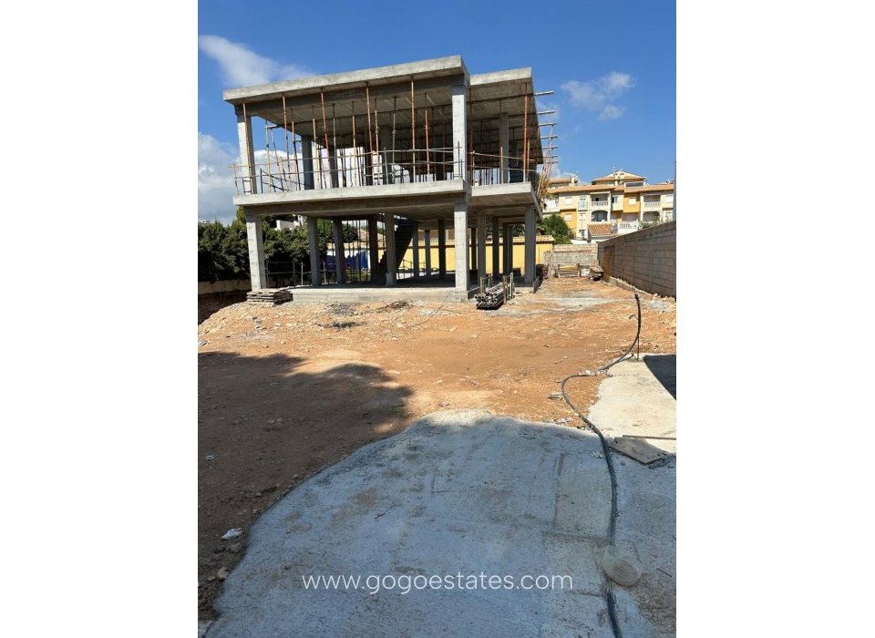 Resale - House - Detached Villa - Orihuela - La Zenia