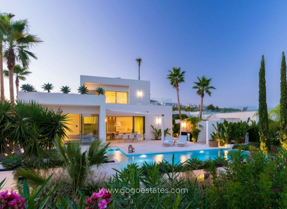 Resale - House - Detached Villa - Orihuela - Las Colinas Golf