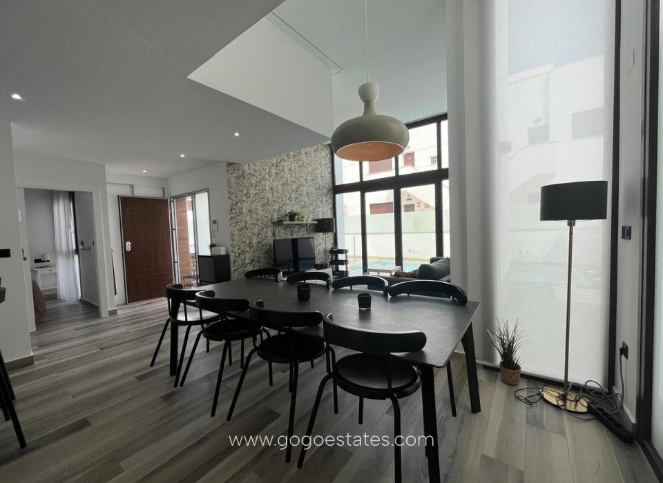 Resale - House - Detached Villa - Orihuela - Los Balcones