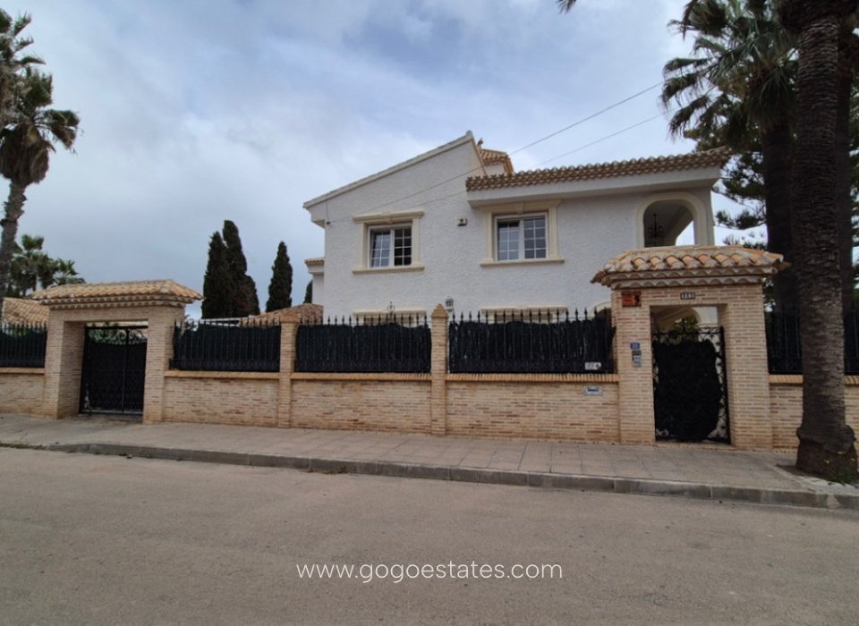 Resale - House - Detached Villa - Orihuela - Orihuela Centro