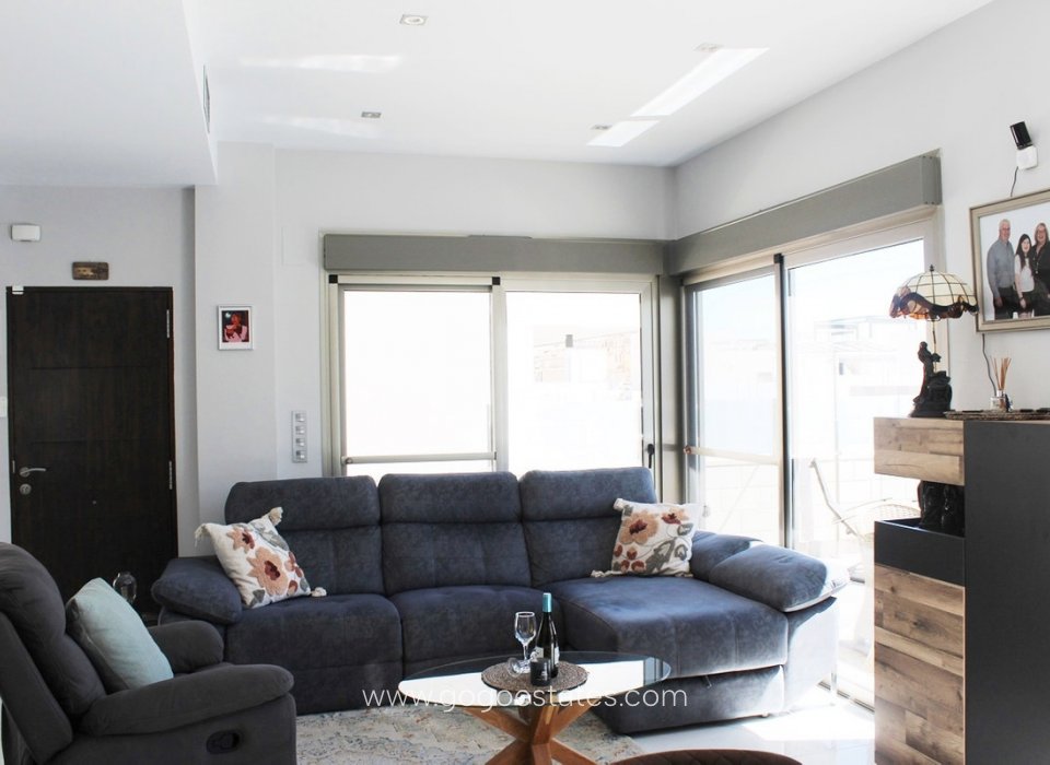 Resale - House - Detached Villa - Orihuela - Orihuela Costa