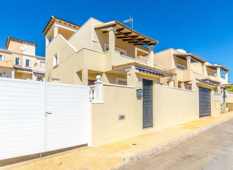 Resale - House - Detached Villa - Orihuela - Orihuela Costa