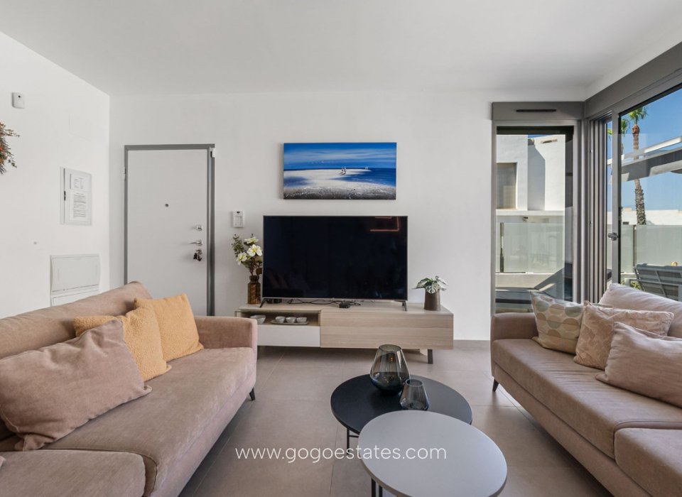 Resale - House - Detached Villa - Orihuela - Villamartin