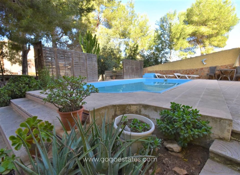 Resale - House - Detached Villa - Orihuela - Villamartin