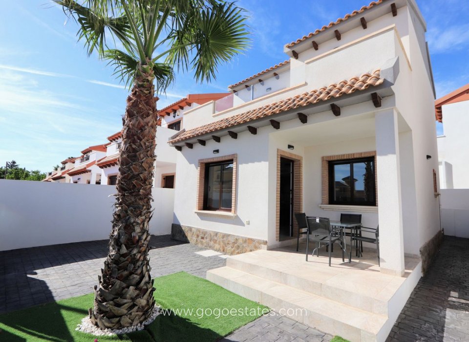 Resale - House - Detached Villa - Orihuela - Villamartin