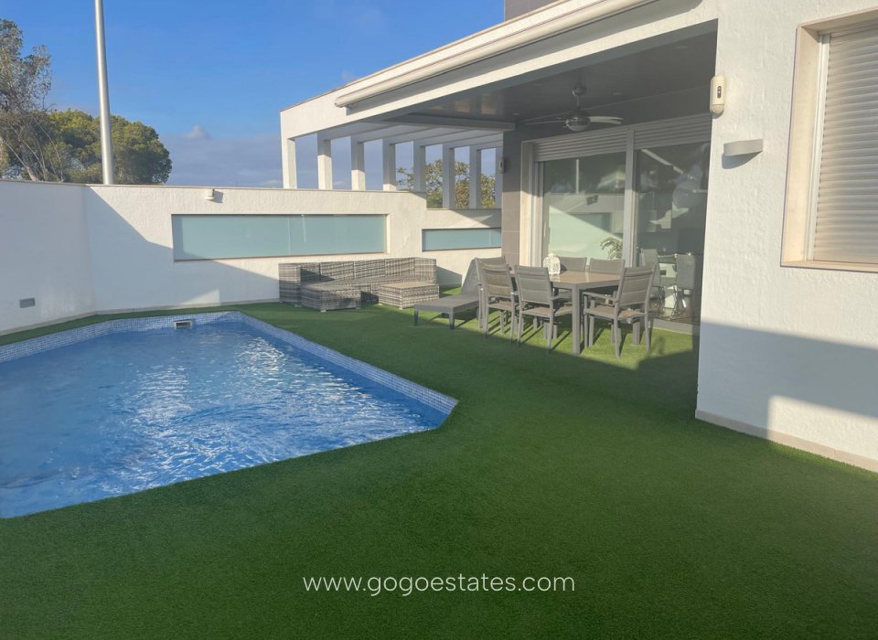 Resale - House - Detached Villa - Pilar De La Horadada - Pilar de la Horadada Centro