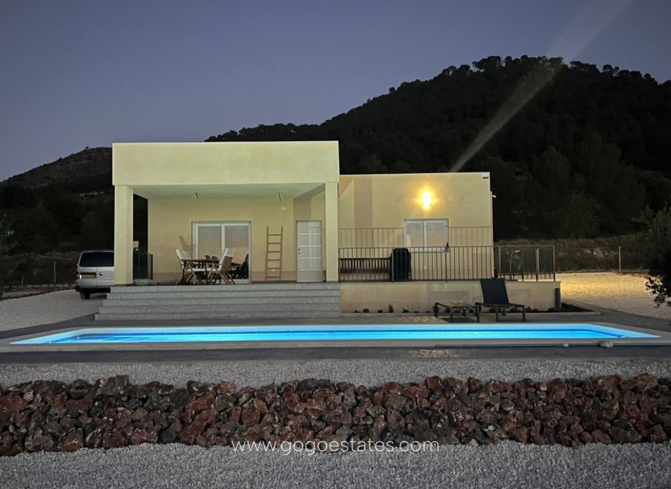 Resale - House - Detached Villa - Pinoso - Pinoso Centro