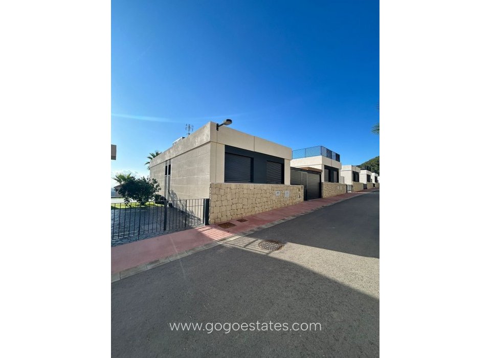 Resale - House - Detached Villa - Polop - Polop Centro