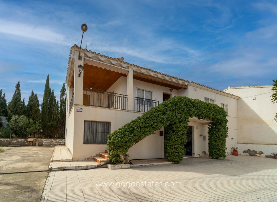 Resale - House - Detached Villa - Salinas - Salinas Centro