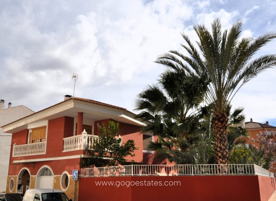 Resale - House - Detached Villa - Sax - Sax Centro