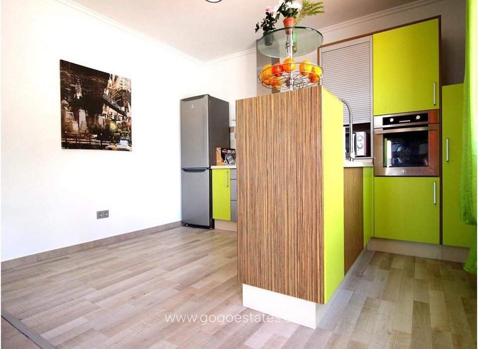 Resale - House - Detached Villa - Sella