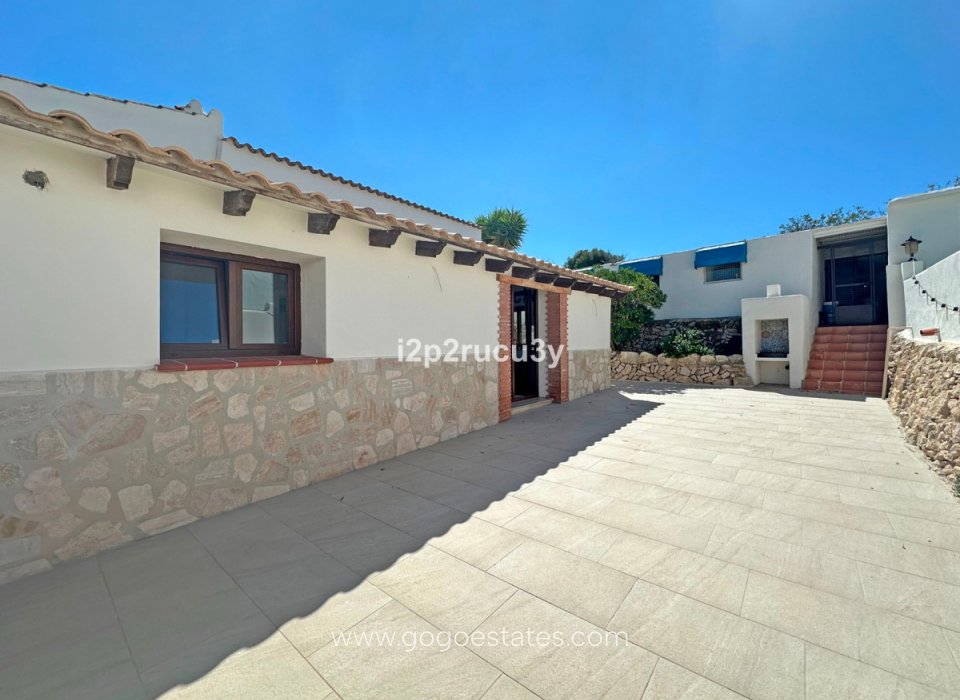 Resale - House - Detached Villa - Teulada - Moraira