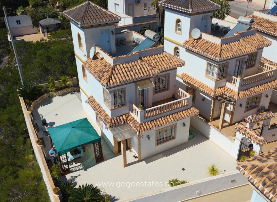 Resale - House - Detached Villa - Torrevieja - La Mata