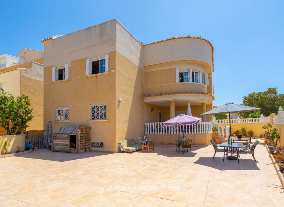 Resale - House - Detached Villa - Torrevieja - LA SIESTA
