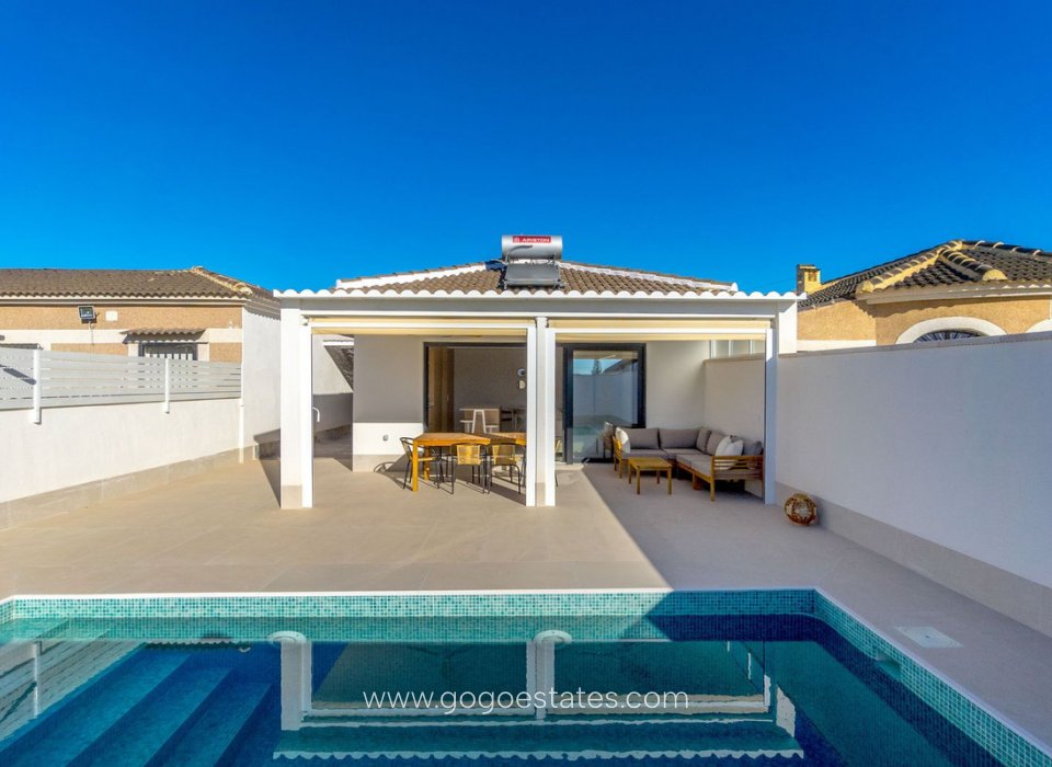 Resale - House - Detached Villa - Torrevieja - Torrevieja Centro