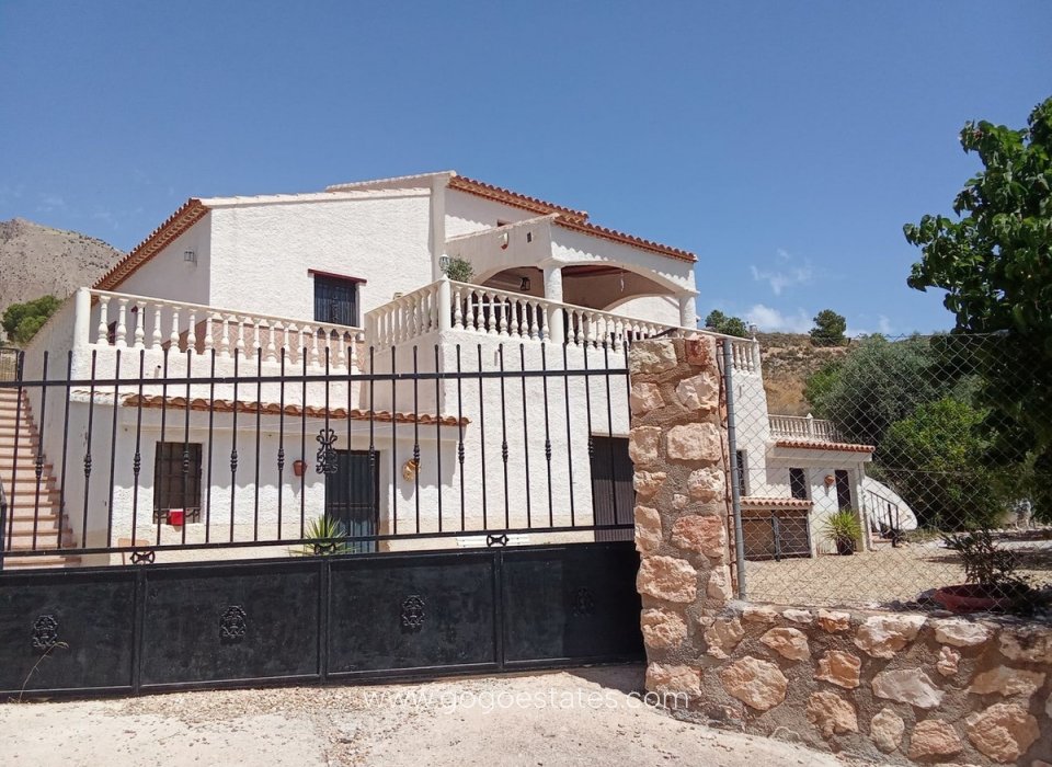 Resale - House - Finca - Cortijo - Velez Rubio