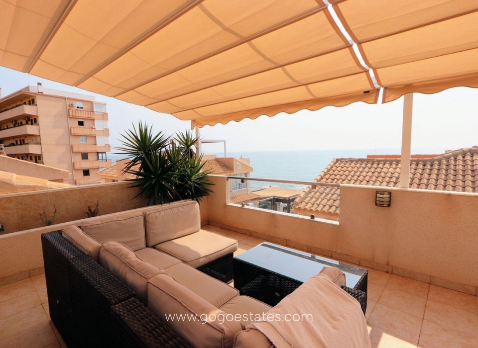 Resale - House - Semi-Detached House - Torrevieja - Torrevieja Centro