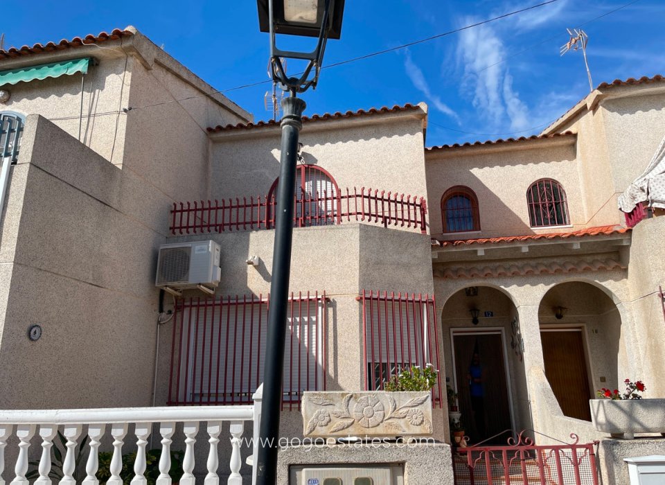 Resale - House - Townhouse - Jacarilla