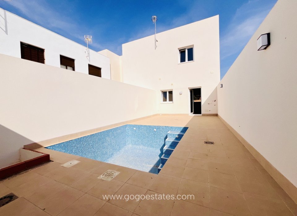 Resale - House - Townhouse - Pilar De La Horadada - Pilar de la Horadada Centro