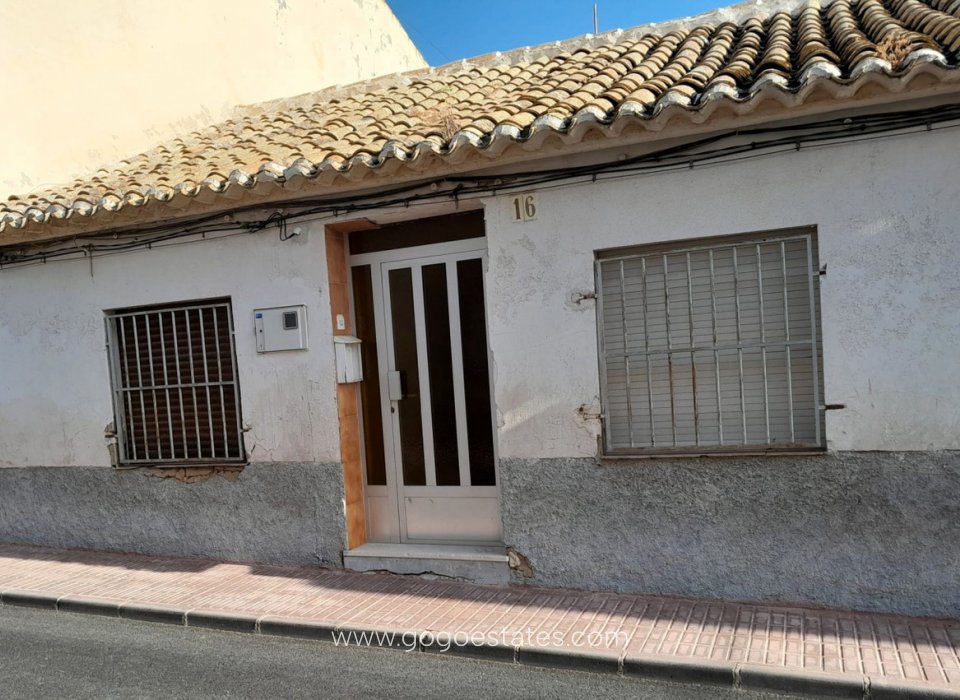 Resale - House - Townhouse - Salinas - Salinas Centro