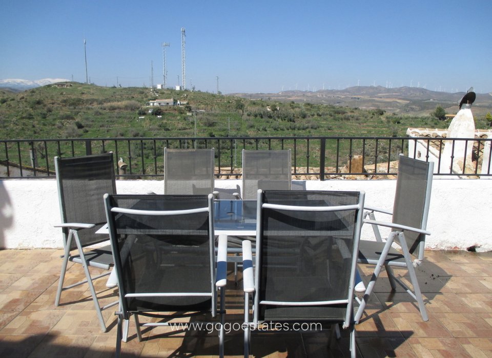 Resale - House - Townhouse - Seron