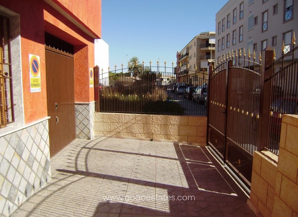 Resale - Semi-detached duplex - Almoradí