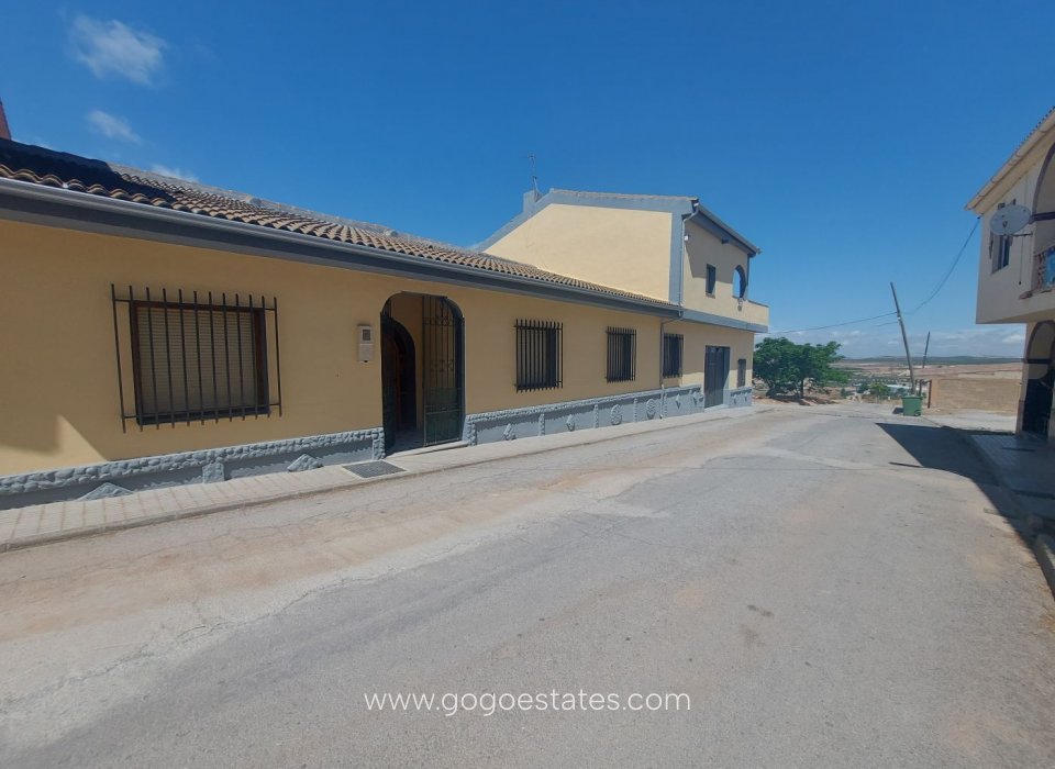 Resale - Semi-detached duplex - Cuevas del Campo - Granada