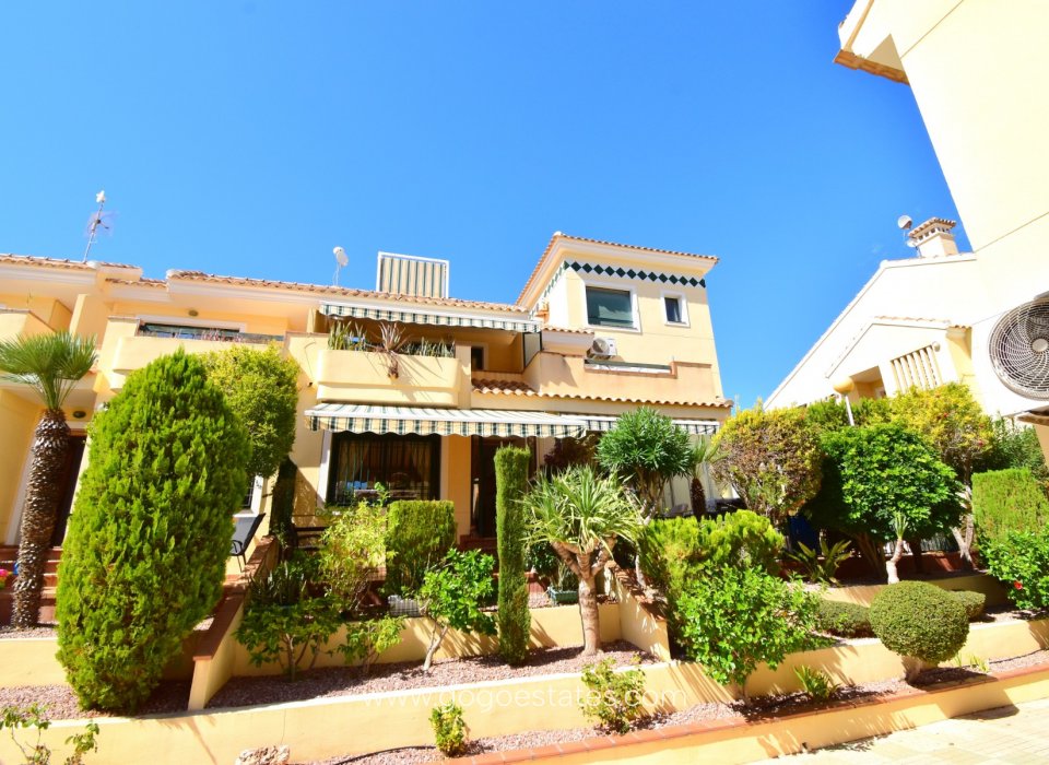 Resale - Semi-detached duplex - Orihuela Costa - Lomas de Campoamor