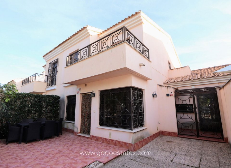 Resale - Semi-detached duplex - Torre - Pacheco - San Cayetano