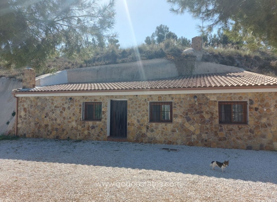 Resale - Villa - Cuevas del Campo - Granada