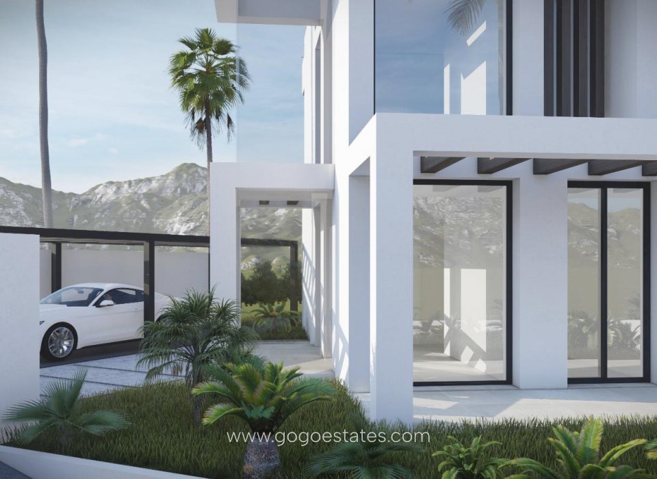 Resale - Villa de Lujo - Estepona