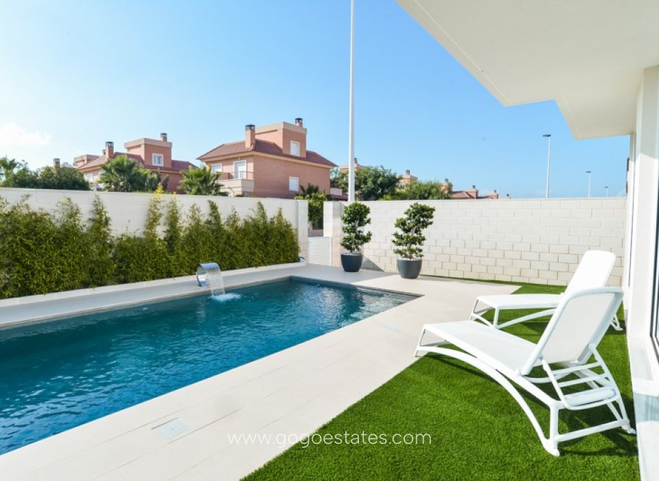 Resale - Villa - Gran Alacant