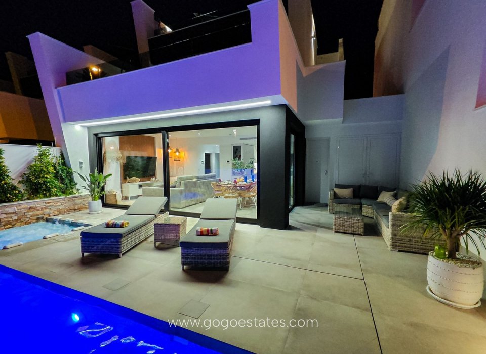 Resale - Villa - Los Alcazares - La Minería