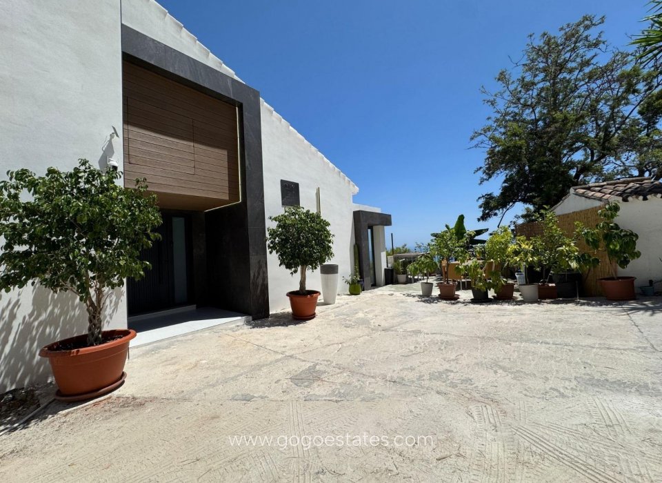 Resale - Villa - Málaga - Huerta del Prado-La Montua