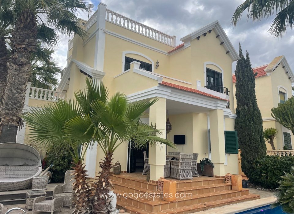 Resale - Villa - Orihuela - Los Dolses