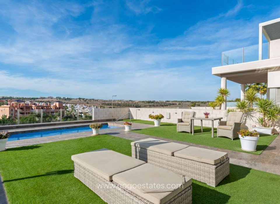 Resale - Villa - VILLAMARTIN - Orihuela