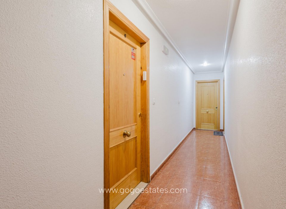 Revente - Apartamento - Torrevieja - Centro