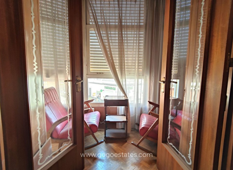 Revente - Appartement - Appartement au rez-de-chaussée - Torrevieja - Torrevieja Centro