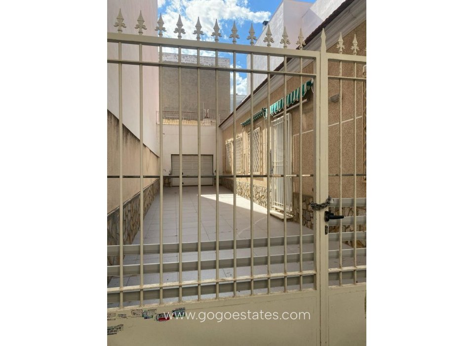 Revente - Appartement - Appartement au rez-de-chaussée - Torrevieja - Torrevieja Centro