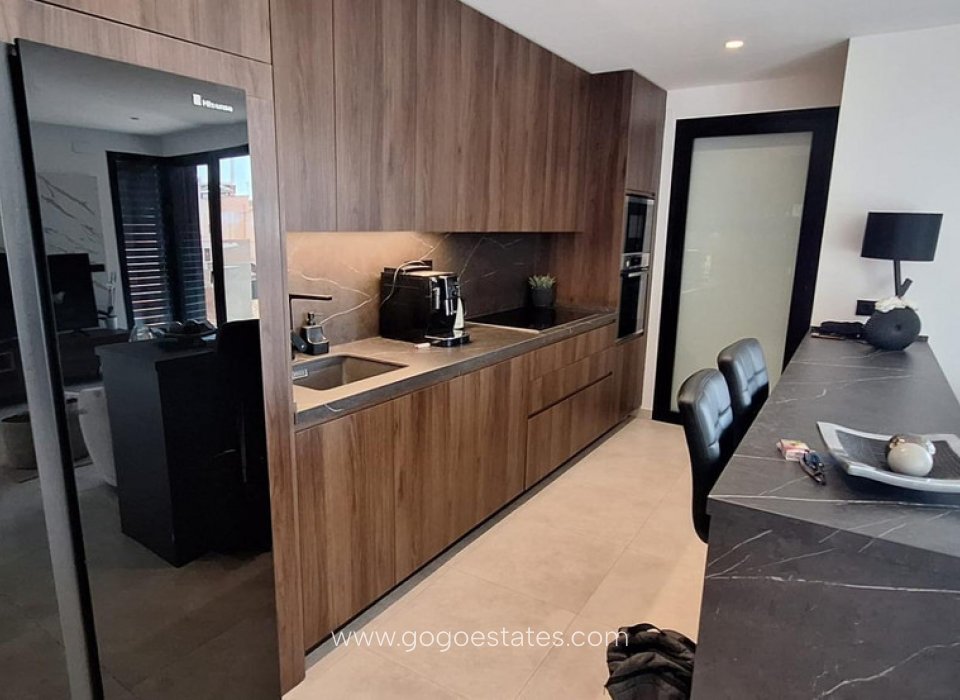 Revente - Appartement - Appartement au rez-de-chaussée - Torrevieja - Torrevieja Centro