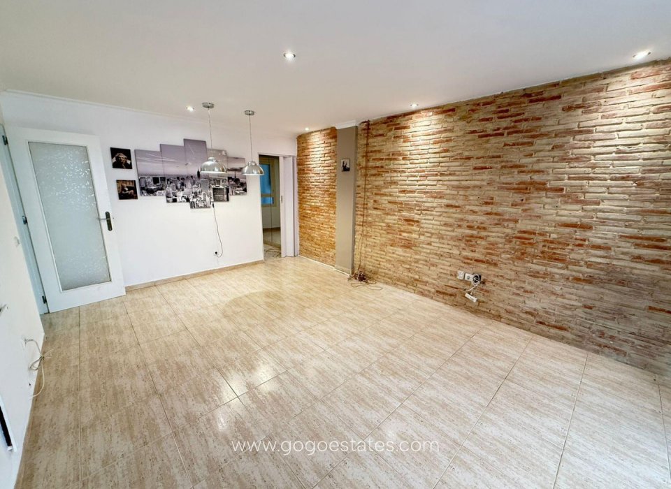 Revente - Appartement - Appartement au rez-de-chaussée - Torrevieja - Torrevieja Centro